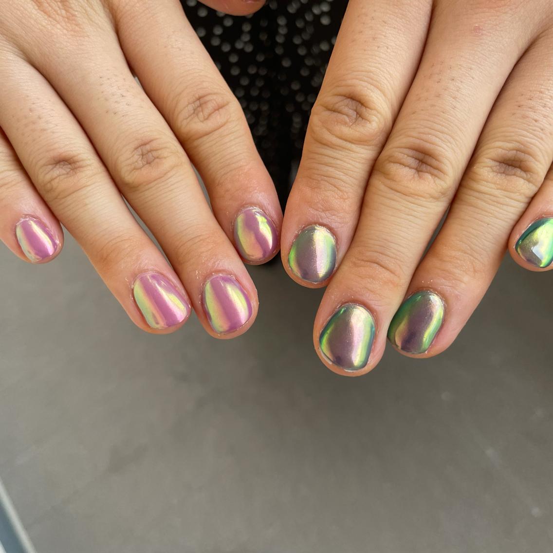 ネイル 氷ネイル・うるうるネイル ハンドネイル Nail Salon Aleumのネイルデザイン