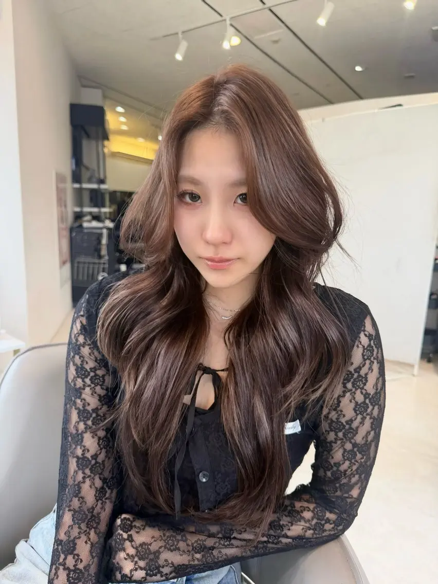 ロング カラー シールエクステ バレイヤージュ ベージュカラー ブリーチ ケアブリーチ カット ヘアカラー 大阪梅田/レイヤー/ ハイライト/yuuのヘアスタイル