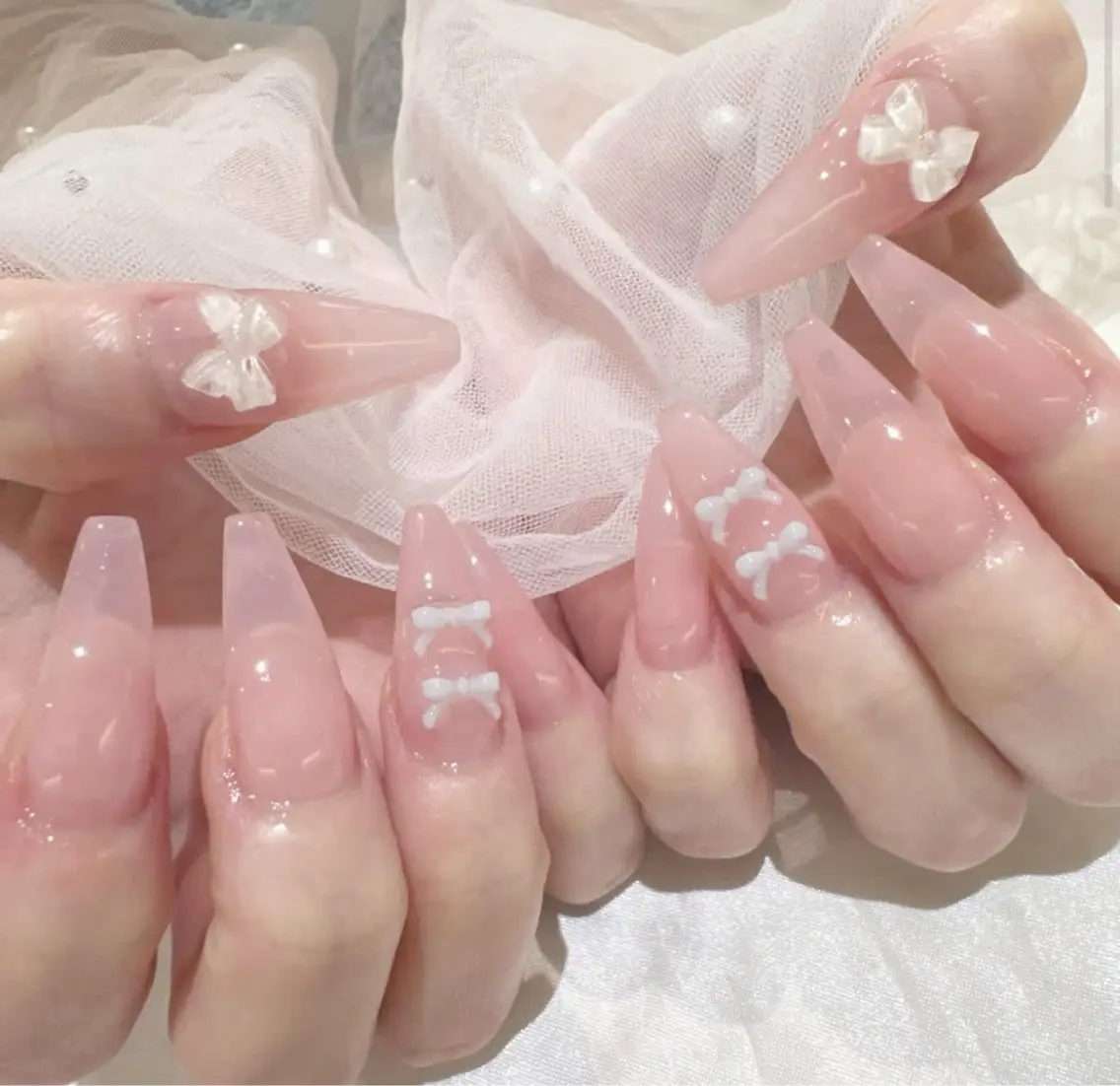 ネイル アートネイル フラワーネイル フレンチネイル ジェルネイル グラデーション ハンドネイル Ryu Nail NekoChanのネイルデザイン