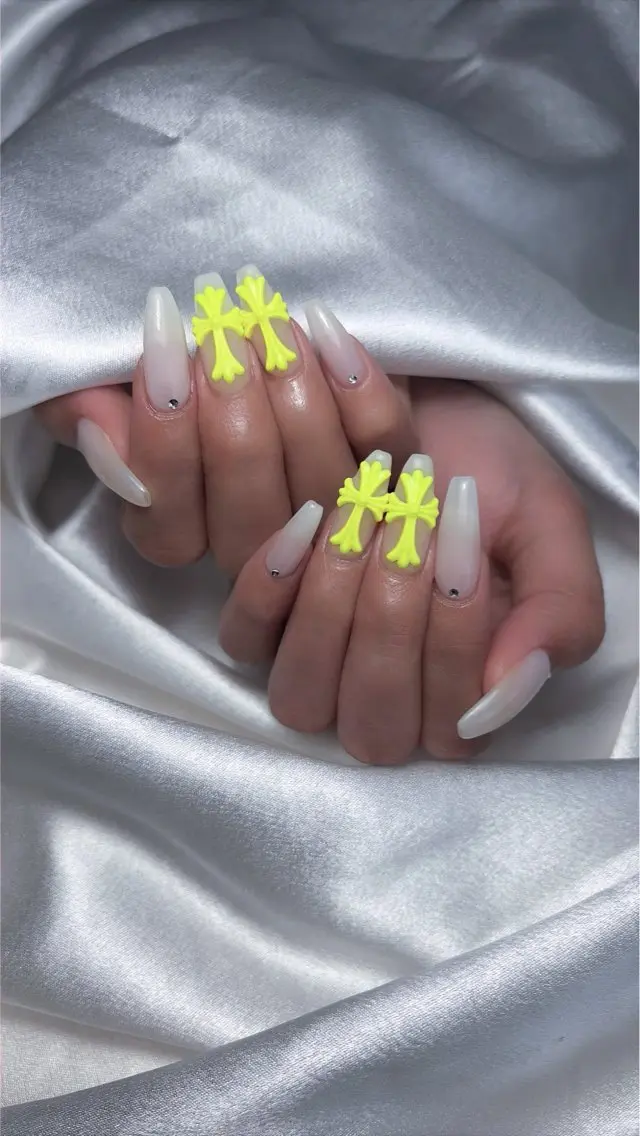 ネイル ロングネイル ハンドネイル Kayo 💅のネイルデザイン