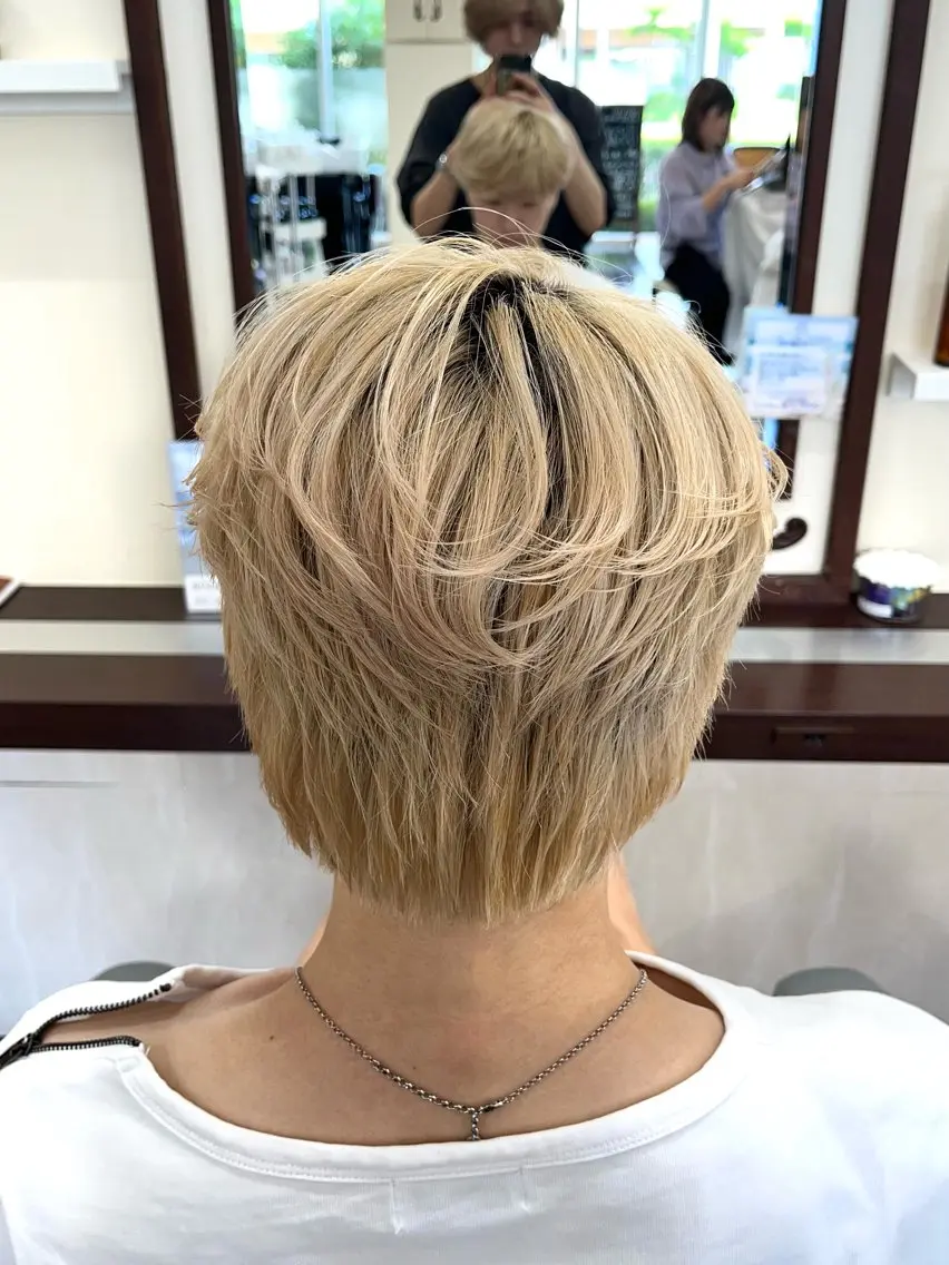 ショート カラー メンズ メンズハイトーン マッシュウルフ マッシュ メンズウルフカット ハイトーンカラー 🧊メンズ特化🧊 高木航希のヘアスタイル