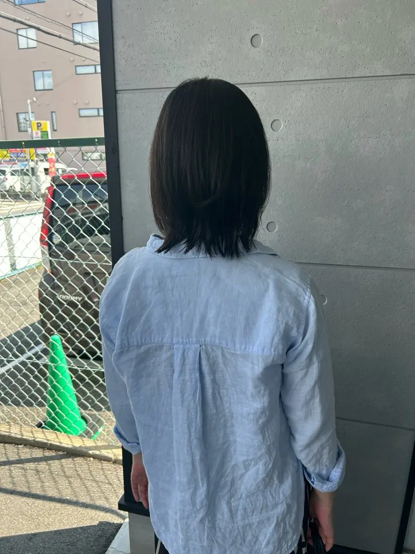 ミディアム カット 盛本 彩乃のヘアスタイル