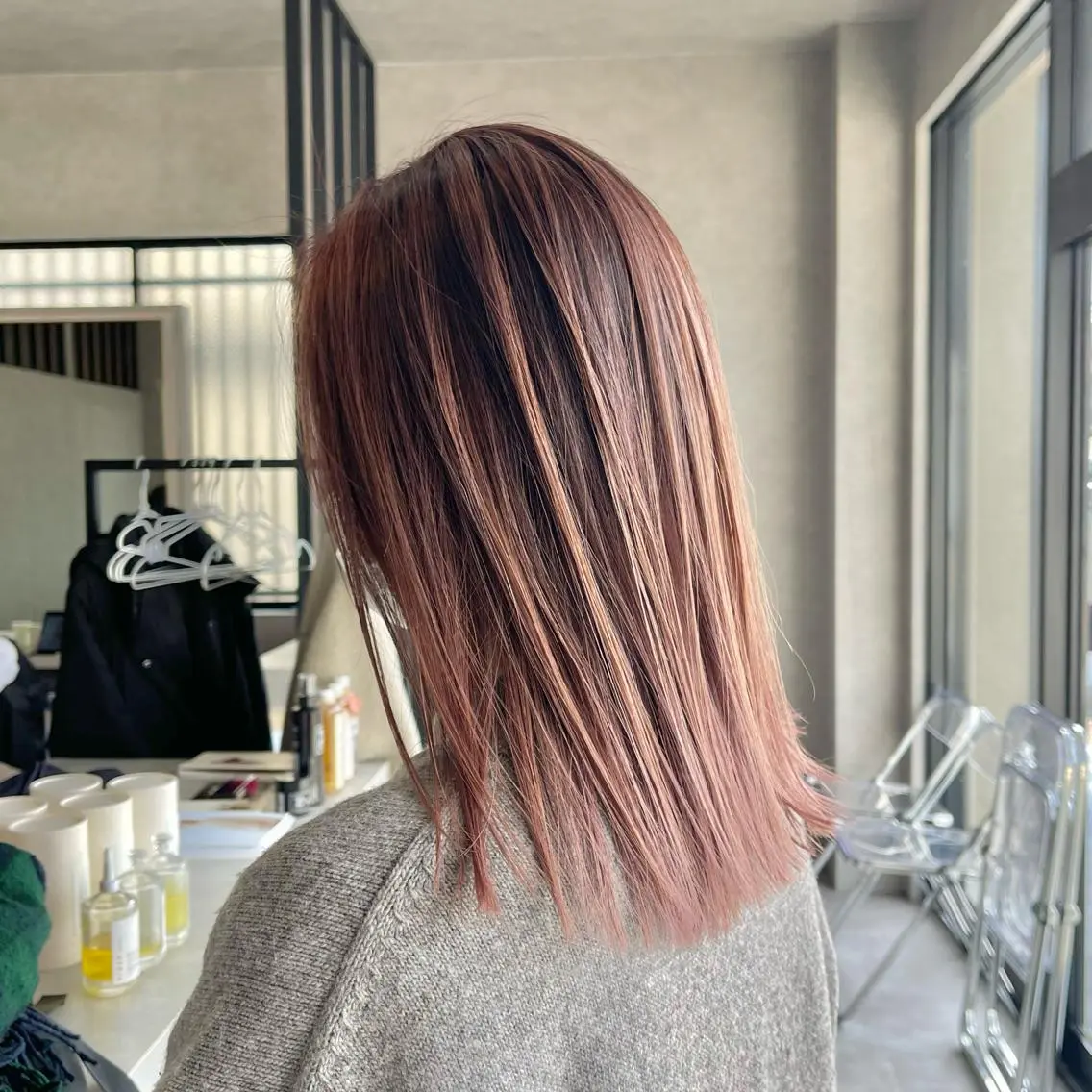 ミディアム カラー カット ヘアカラー トリートメント 一ノ瀬 暁のヘアスタイル