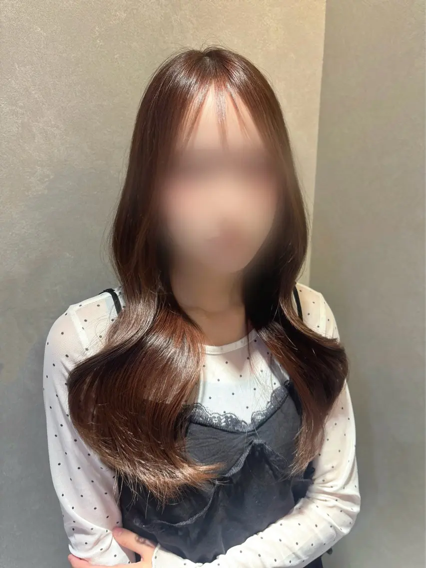 ロング ヘアカラー 𝐿𝑒𝑒 四ツ橋 𝑅𝐴𝑁𝐴のヘアスタイル