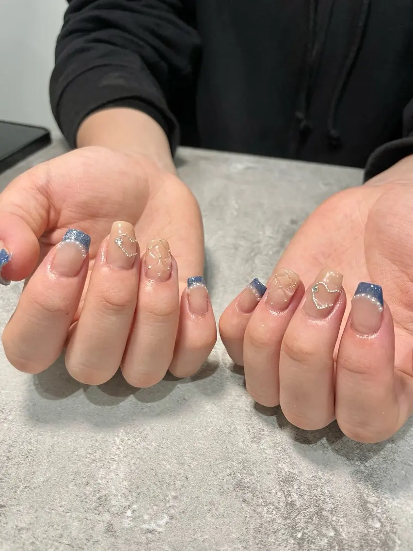 ネイル 持ち込み Raviliss ♡のネイルデザイン