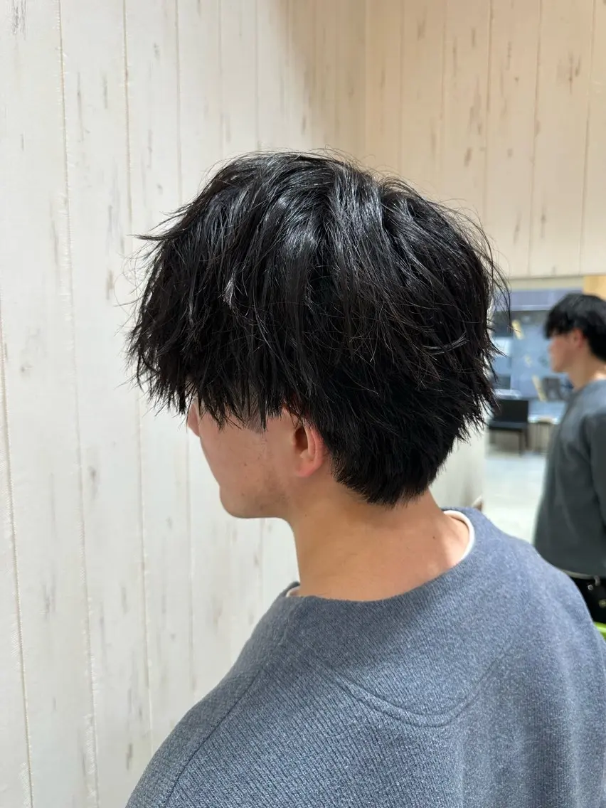 ショート メンズ ダウンパーマ フェードカット メンズ韓国風 マッシュ メンズパーマ カット 中嶋 紘夢のヘアスタイル