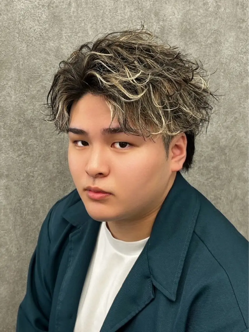 ショート ヘアカラー トリートメント STANCE MEN'S公式のヘアスタイル