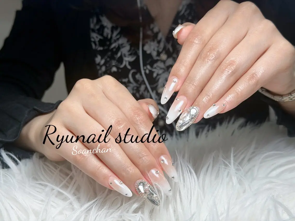 ネイル アートネイル ジェルネイル マグネットネイル ニュアンスネイル シンプルネイル ハンドネイル Ryu Nail NekoChanのネイルデザイン