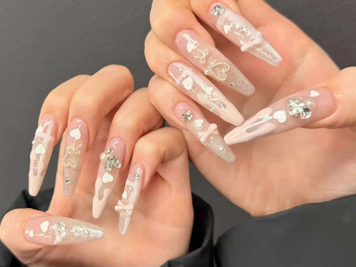 ネイル 韓国ネイル 持ち込み ニュアンスネイル ネイルチップ 冬ネイル LISA ANA.CHUOのネイルデザイン