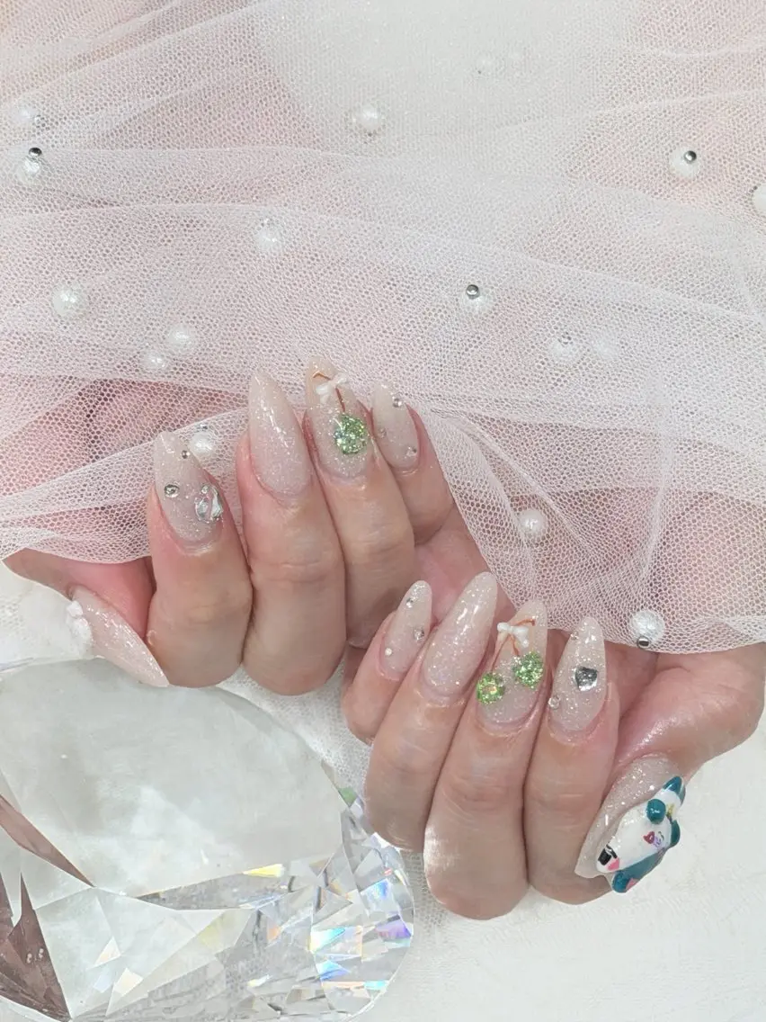 ネイル ハンドネイル ベスティオーラ aineのネイルデザイン