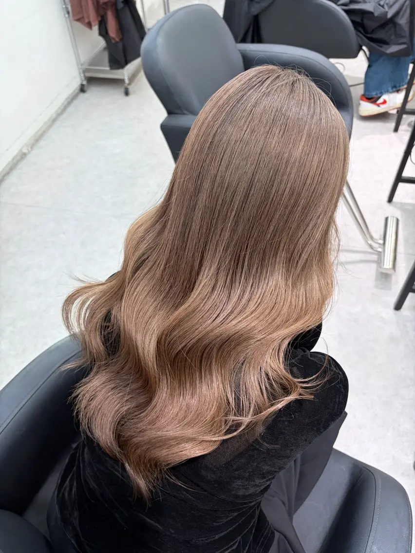 ロング カラー ミルクティー/渋谷 shunta🌟🌟のヘアスタイル
