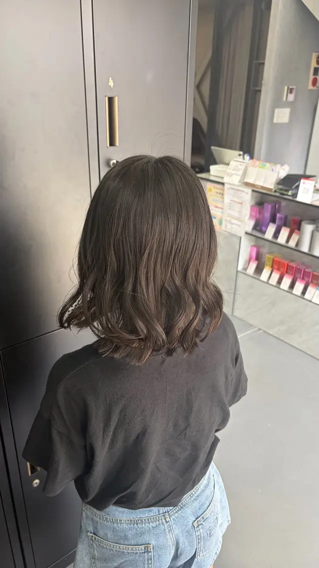 ミディアム やぶかみ りんのヘアスタイル