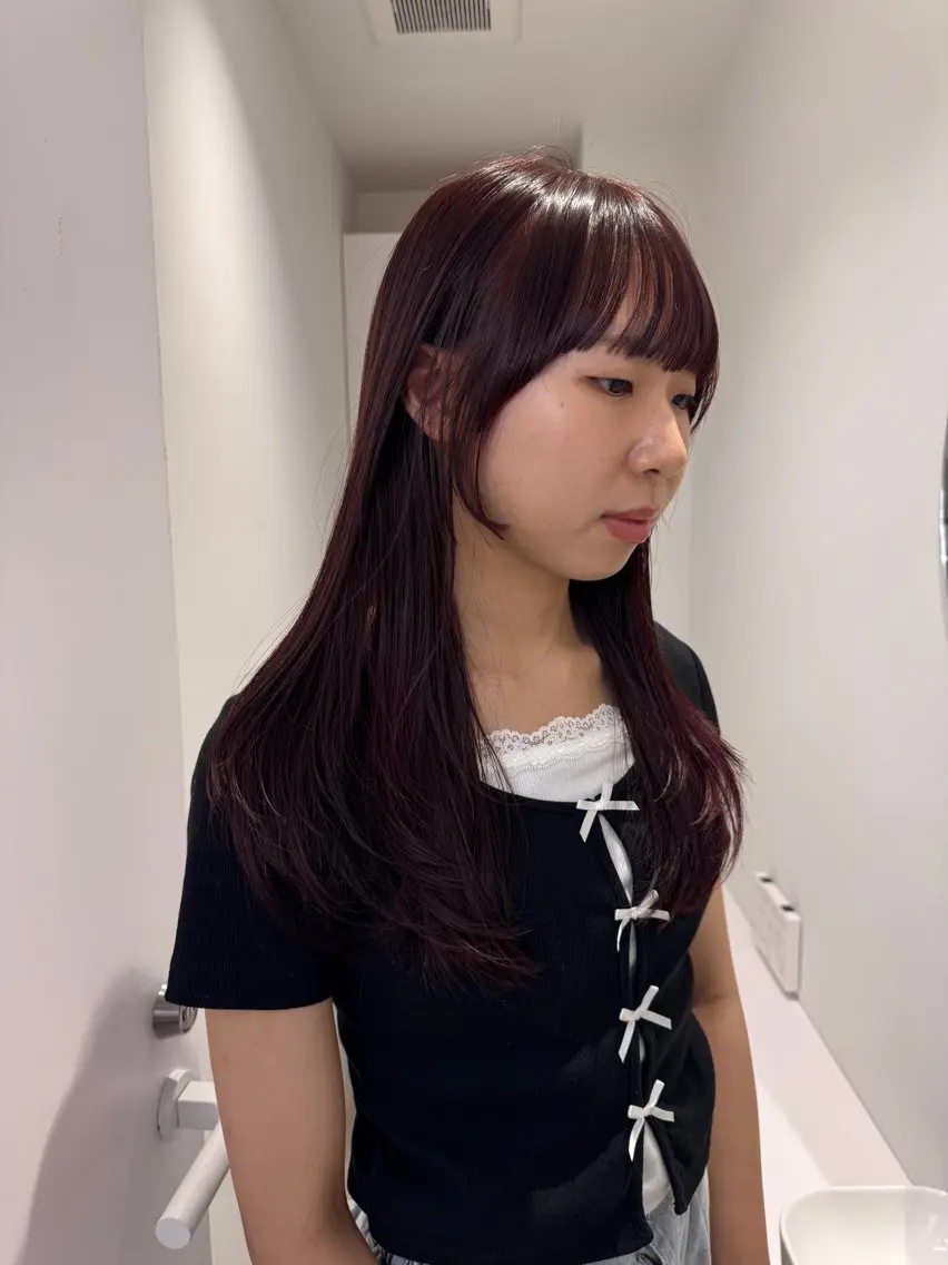 ロング ヘアカラー 透明感カラー🫧⌇ AO🫐🩵のヘアスタイル