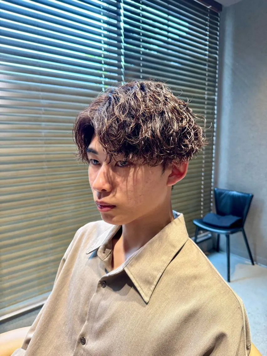 パーマ メンズ メンズパーマ カット パーマ メンズカットパーマ 伊藤瑠星のヘアスタイル
