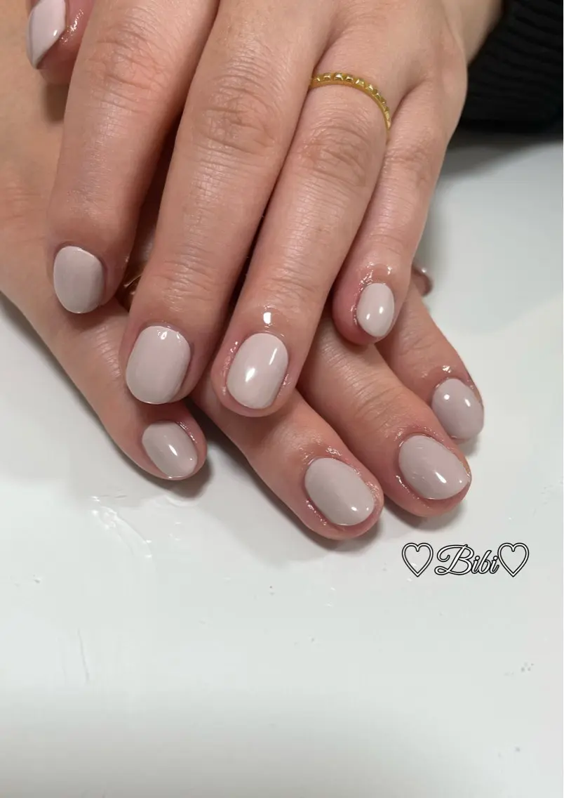 ネイル アートネイル フラッシュネイル ラメ(グリッター) シルバー スクエアネイル ♡Bivi♡自爪に 優しいネイルサロンのネイルデザイン