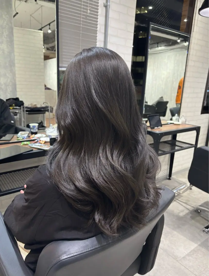 セミロング カラー ヘアアレンジ ヘアカラー トリートメント kei🤎ベージュ /透明感カラー/博多のヘアスタイル