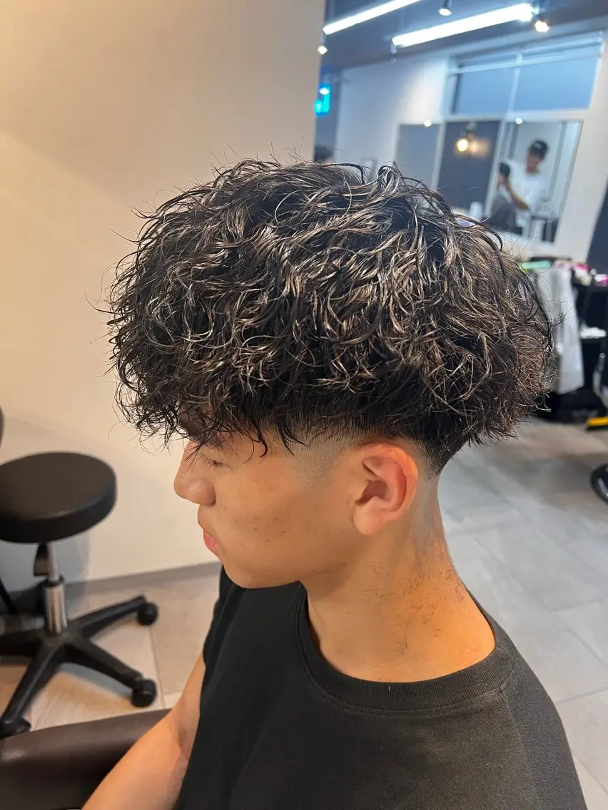 ショート カット パーマ メンズカット、パーマ 特化🔥🌊瀬川竜生のヘアスタイル