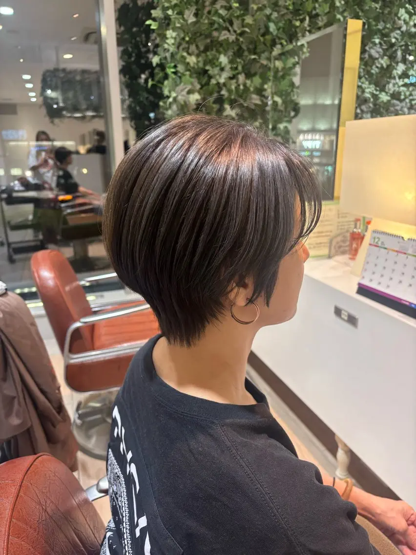 ショート ショートヘア カット 堀 ゆきみのヘアスタイル