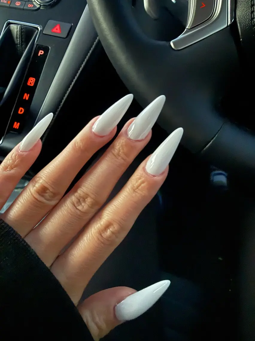 ネイル ワンカラーネイル スカルプネイル ホワイト NAIL FOCUS MAMIAのネイルデザイン