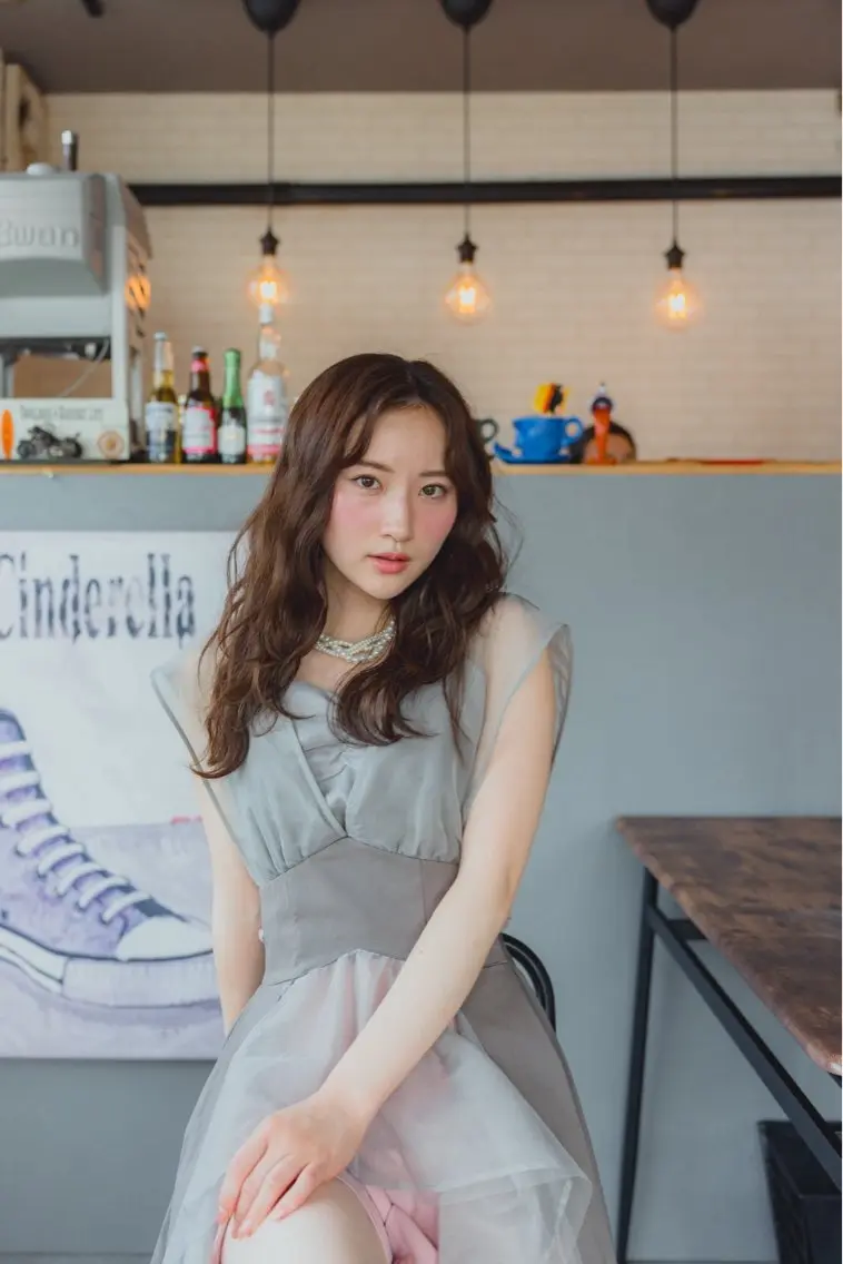 セミロング カラー 透明感カラー🦋艶髪 イヴカ💙のヘアスタイル