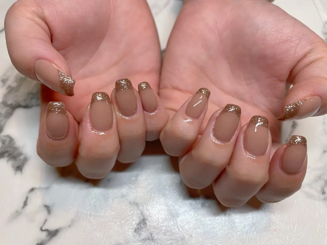 ネイル フレンチネイル ラメ(グリッター) ハンドネイル エン Nail salonのネイルデザイン