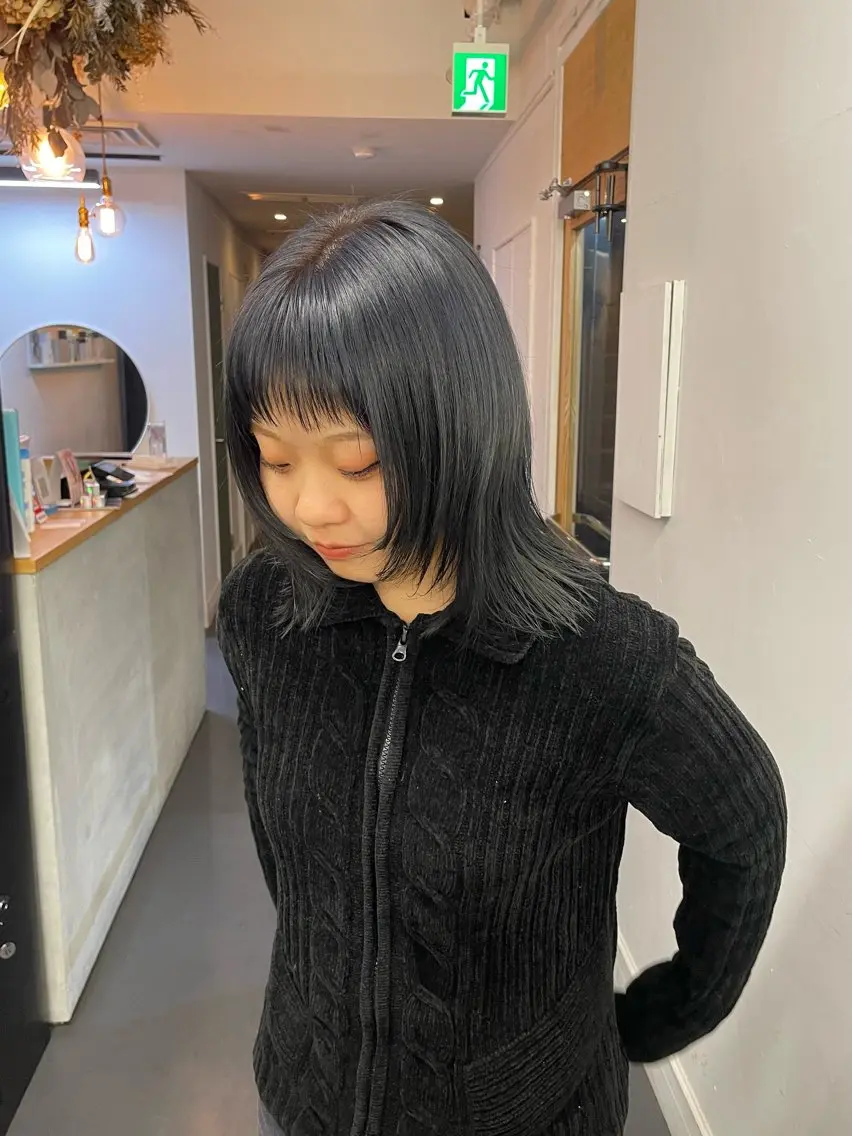 カラー ヘアカラー カリン/ カット・ブリーチのヘアスタイル