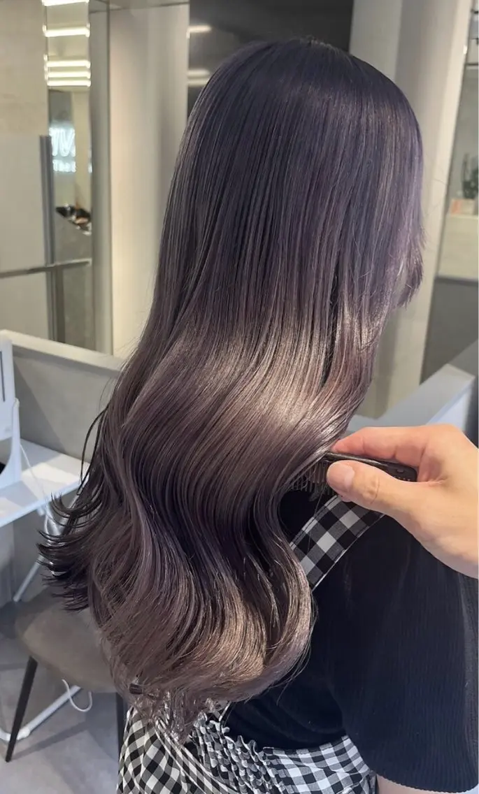 ロング カラー ヘアカラー 西村 理伽のヘアスタイル
