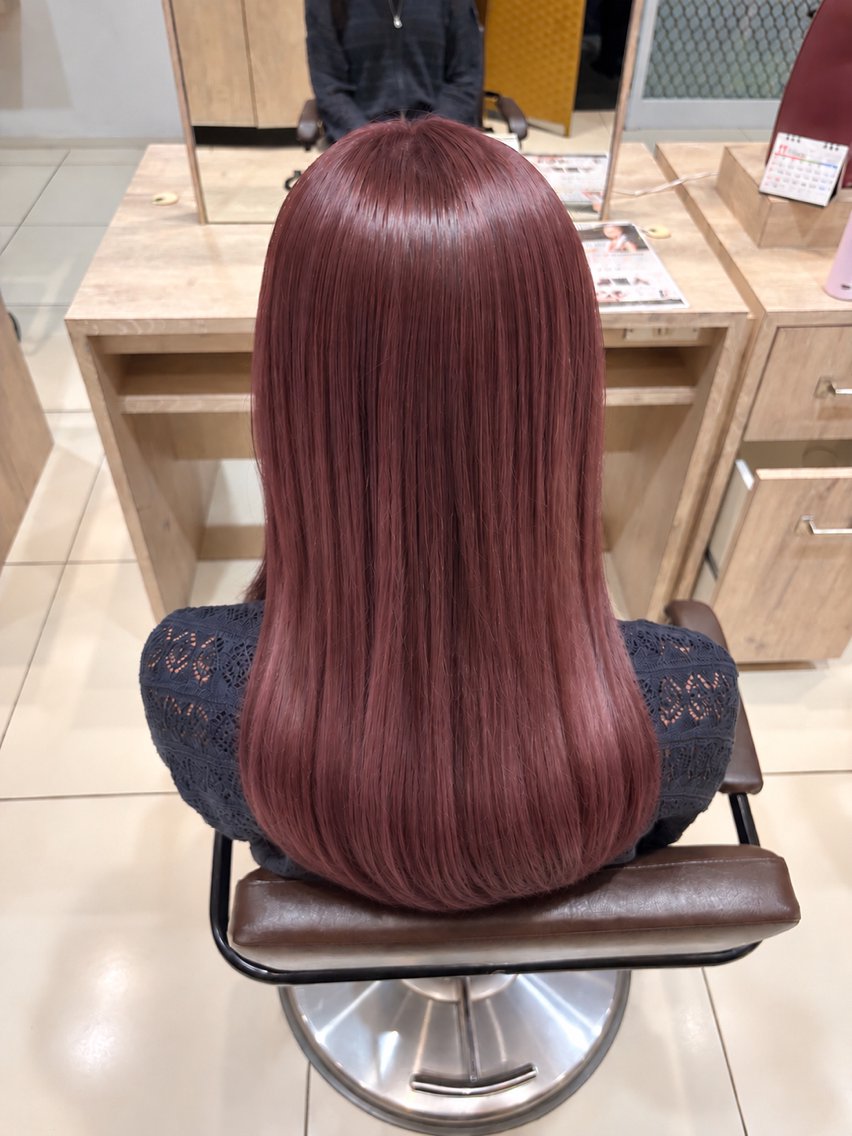 カラー ヘアカラー Nanami ナナミのヘアスタイル