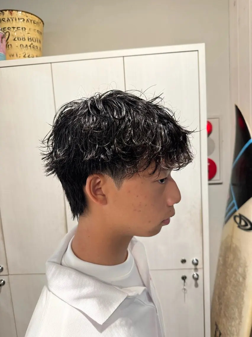 メンズ メンズパーマ 波巻きパーマ カット パーマ 🪮ジュンノスケ 🪮のヘアスタイル