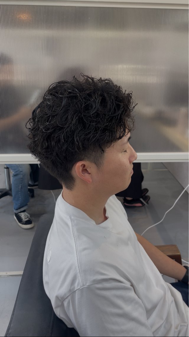 メンズ メンズパーマ スペインカール カット パーマ gdobant 修平のヘアスタイル