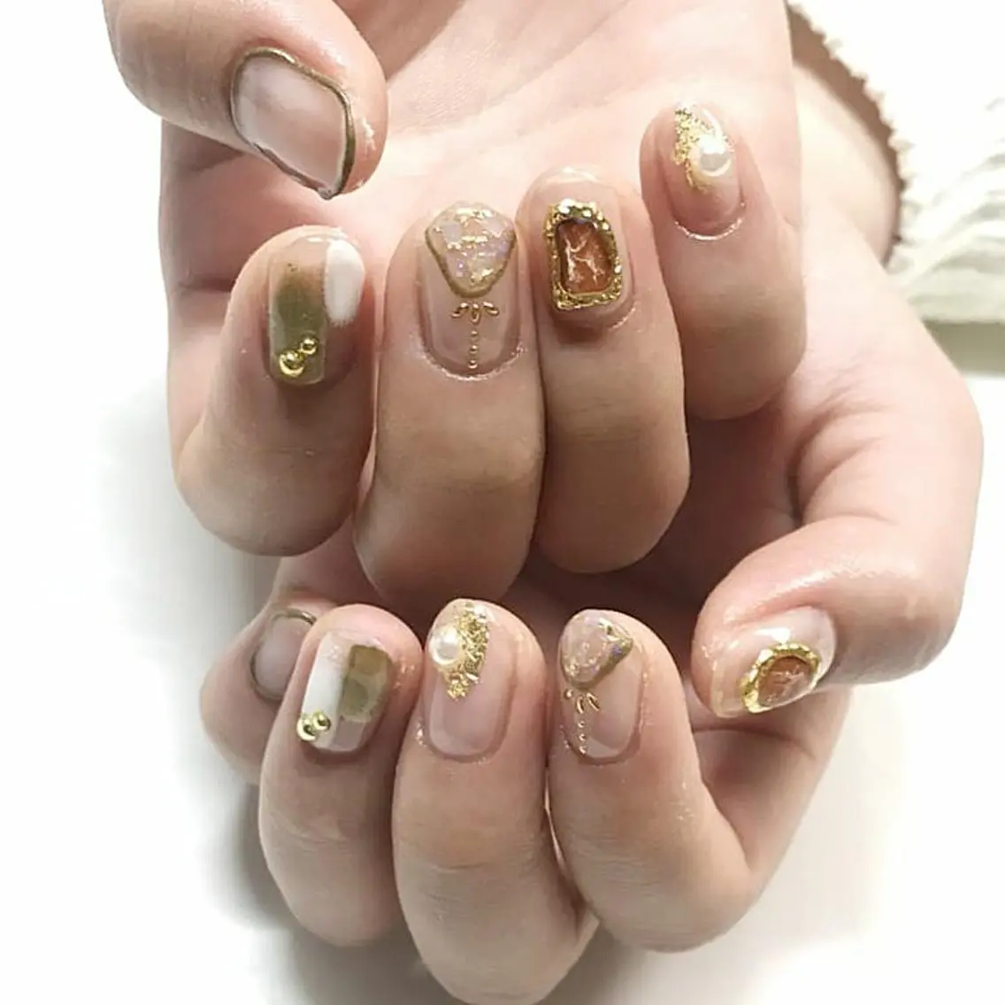 ネイル ニュアンスネイル ハンドネイル ハンドケア lylynail YUUKAのネイルデザイン