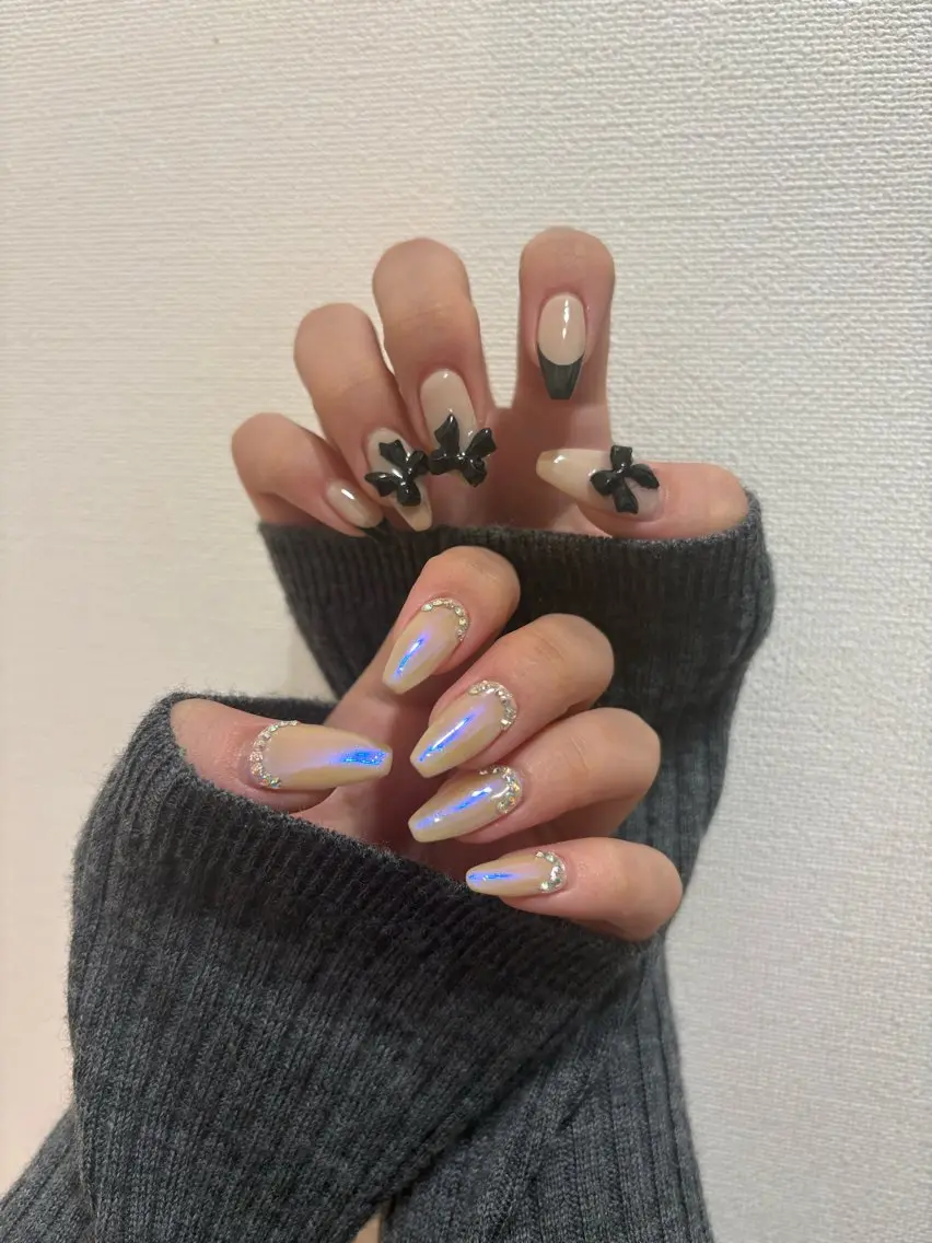 ネイル 持ち込み ハンドネイル フットネイル Nail&Eye コルン　矢澤のマツエク・マツパデザイン