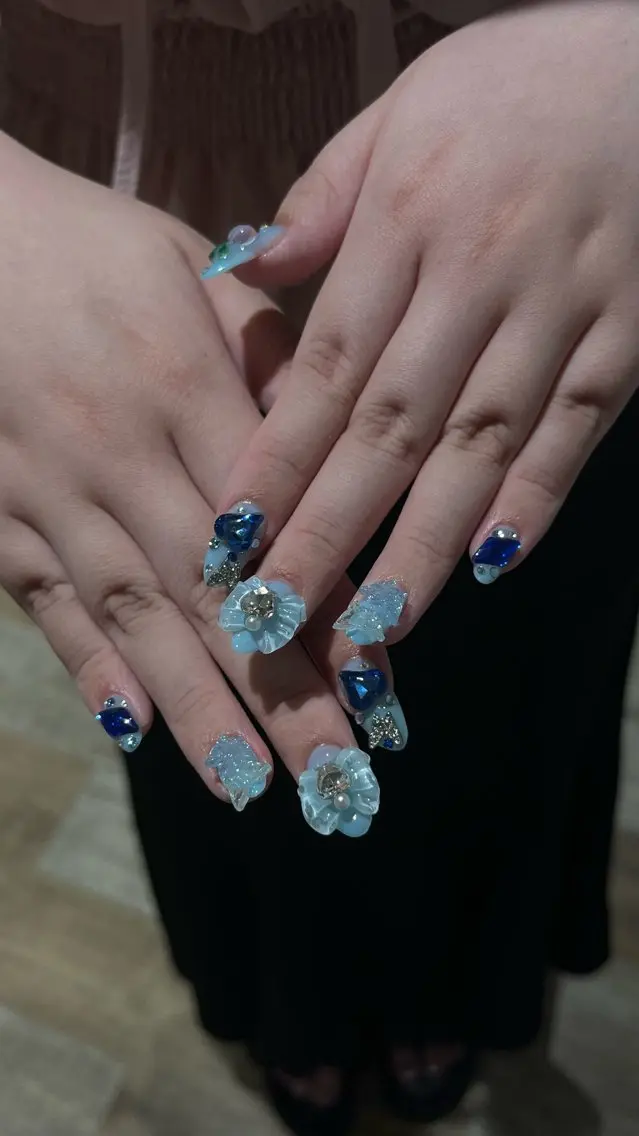 ネイル Nailist Rinaのネイルデザイン
