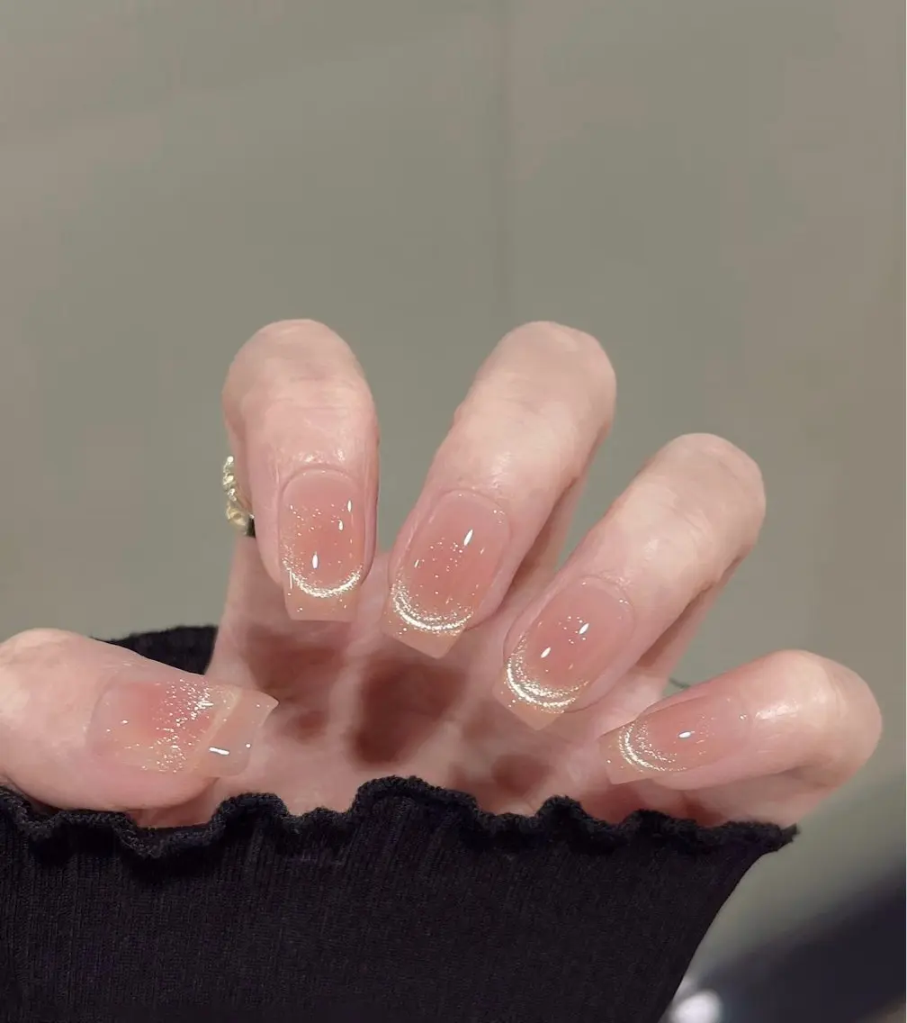ネイル ハンドネイル Betty nail サロンのネイルデザイン