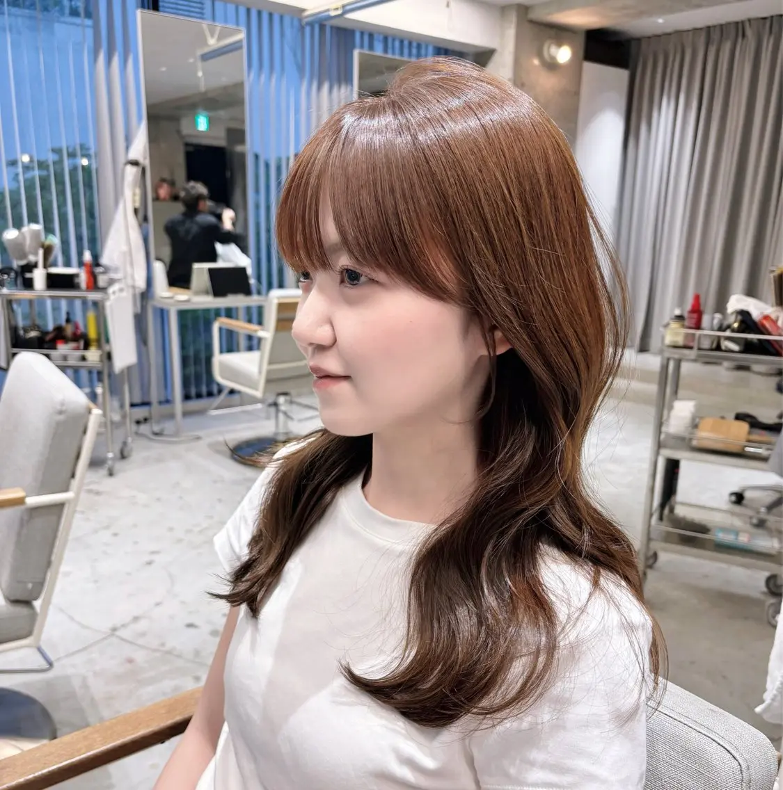 ロング カラー ブラウンカラー チョコレートブラウン レイヤーカット KAEのヘアスタイル