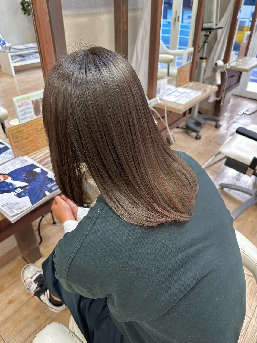 ミディアム ヘアカラー トリートメント 阿部 美咲のヘアスタイル