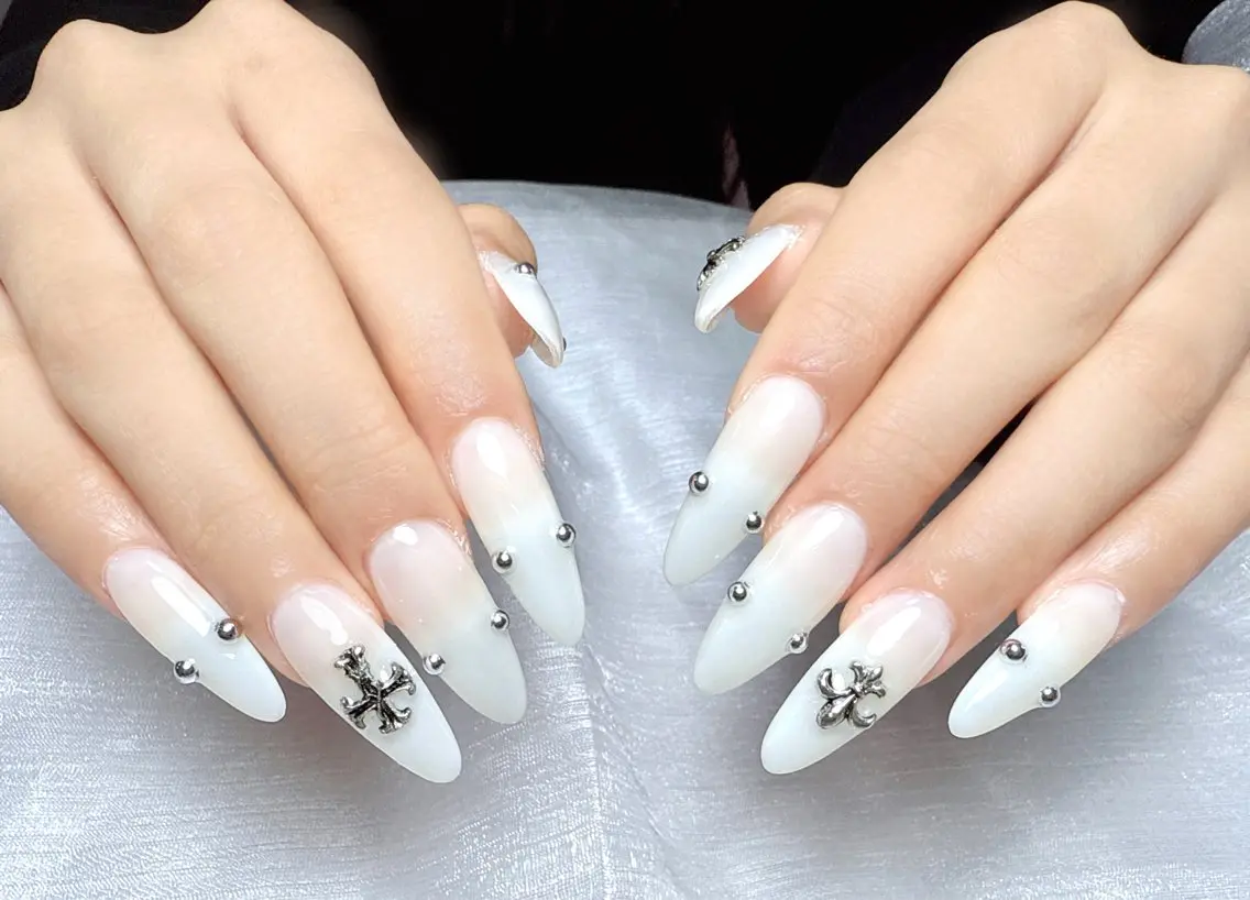 ネイル 持ち込み ハンドネイル ハンドケア L. Nailのネイルデザイン