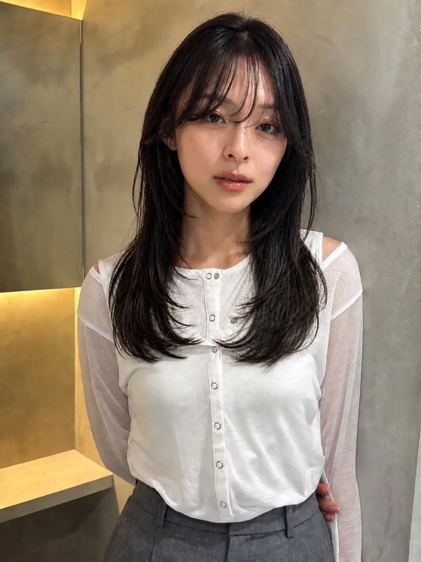 セミロング レイヤーカット カット ヘアカラー トリートメント 髪質改善× レイヤー/岡田大樹のヘアスタイル