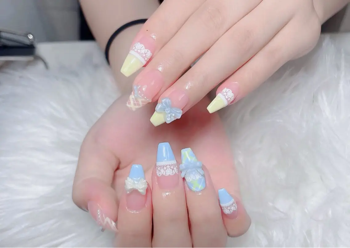 ネイル チークネイル 長さ出し フラッシュネイル フレンチネイル グラデーション ハンドネイル Lenie Nail Salonのネイルデザイン