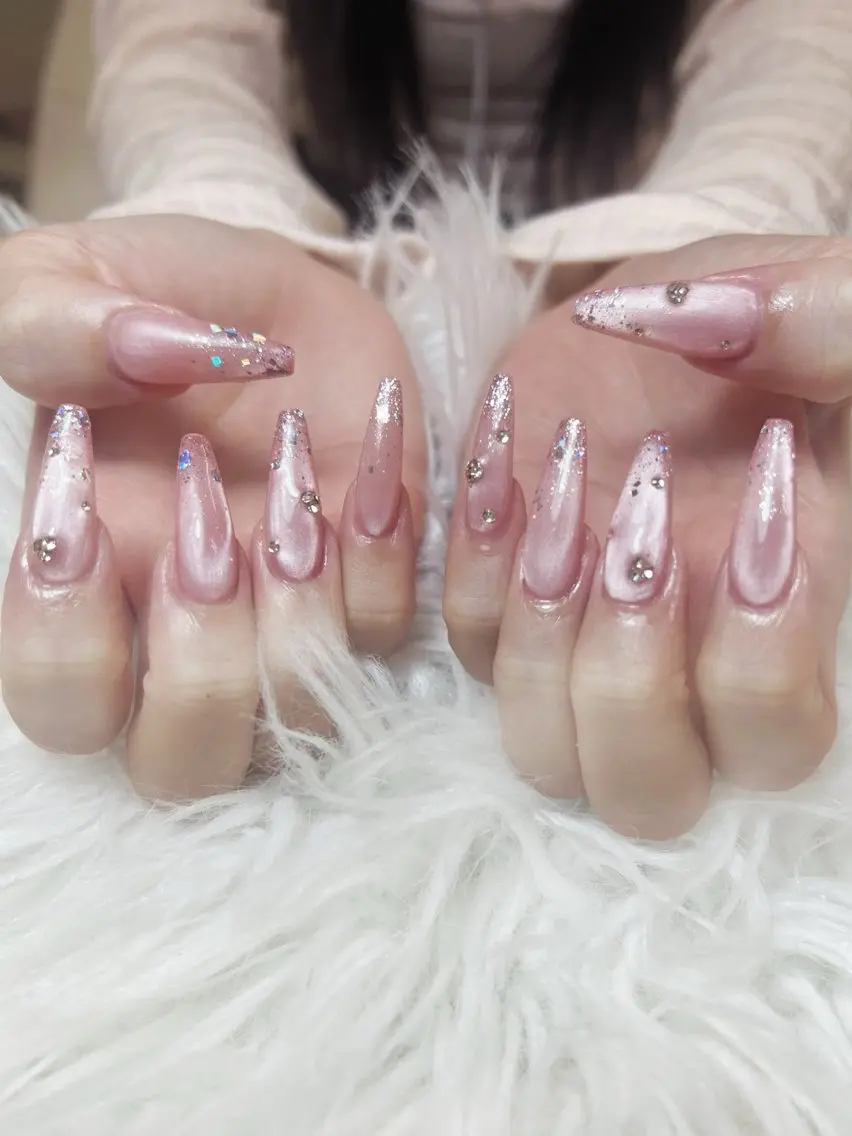 ネイル チークネイル ドット フレンチネイル グラデーション 韓国ネイル ハンドネイル Kei Nail Salonのネイルデザイン