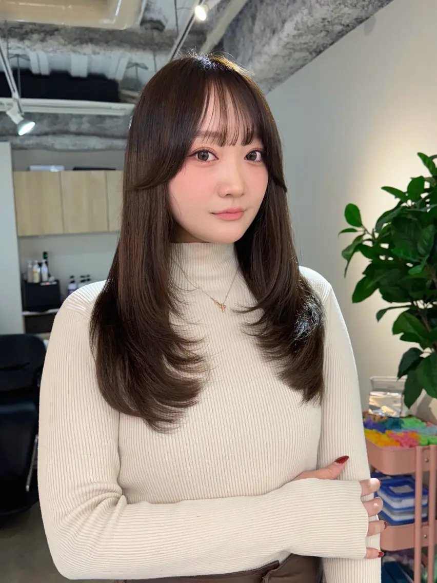🖤迷ったらコレ🖤デザインカット+トレンドカラー+選べる髪質に合わせたシャンプートリートメント🧴の写真