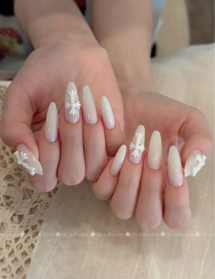 ネイル ハンドネイル Lily nail salonのネイルデザイン