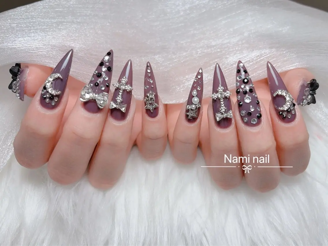 ネイル 長さ出し ガーリー 韓国ネイル ロングネイル 持ち込み ハンドネイル Nami nail salonのネイルデザイン