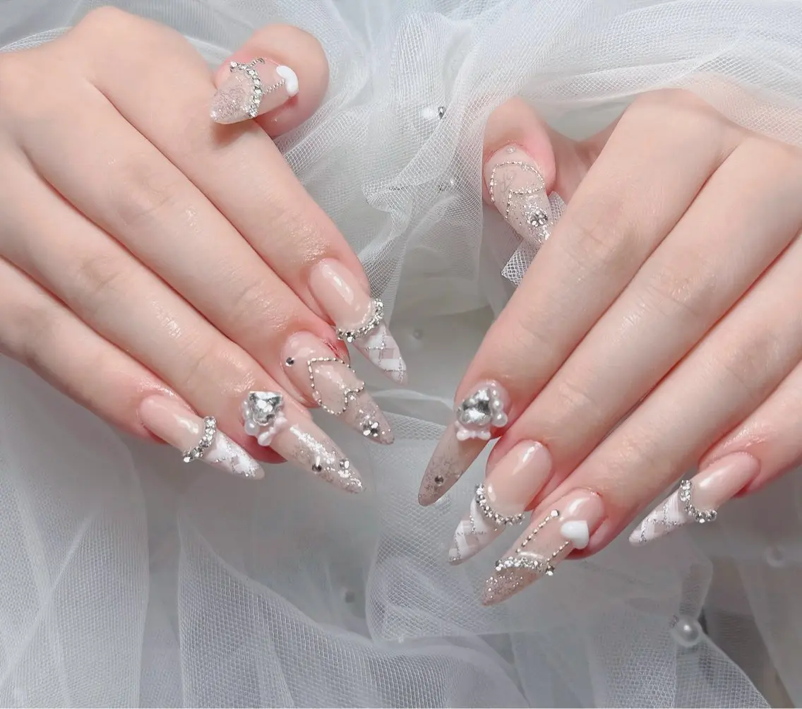 ネイル チークネイル 長さ出し フラッシュネイル フレンチネイル グラデーション ハンドネイル Lenie Nail Salonのネイルデザイン