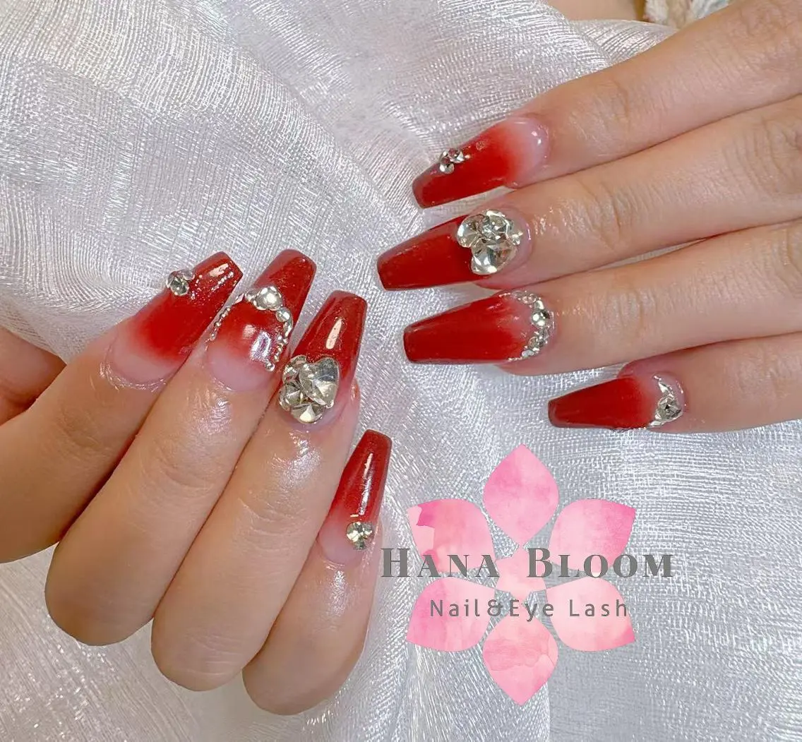 ネイル 長さ出し フットネイル 韓国ネイル マグネットネイル 持ち込み ハンドネイル ハンドケア Hana Bloom Nail 渋谷道玄坂のネイルデザイン