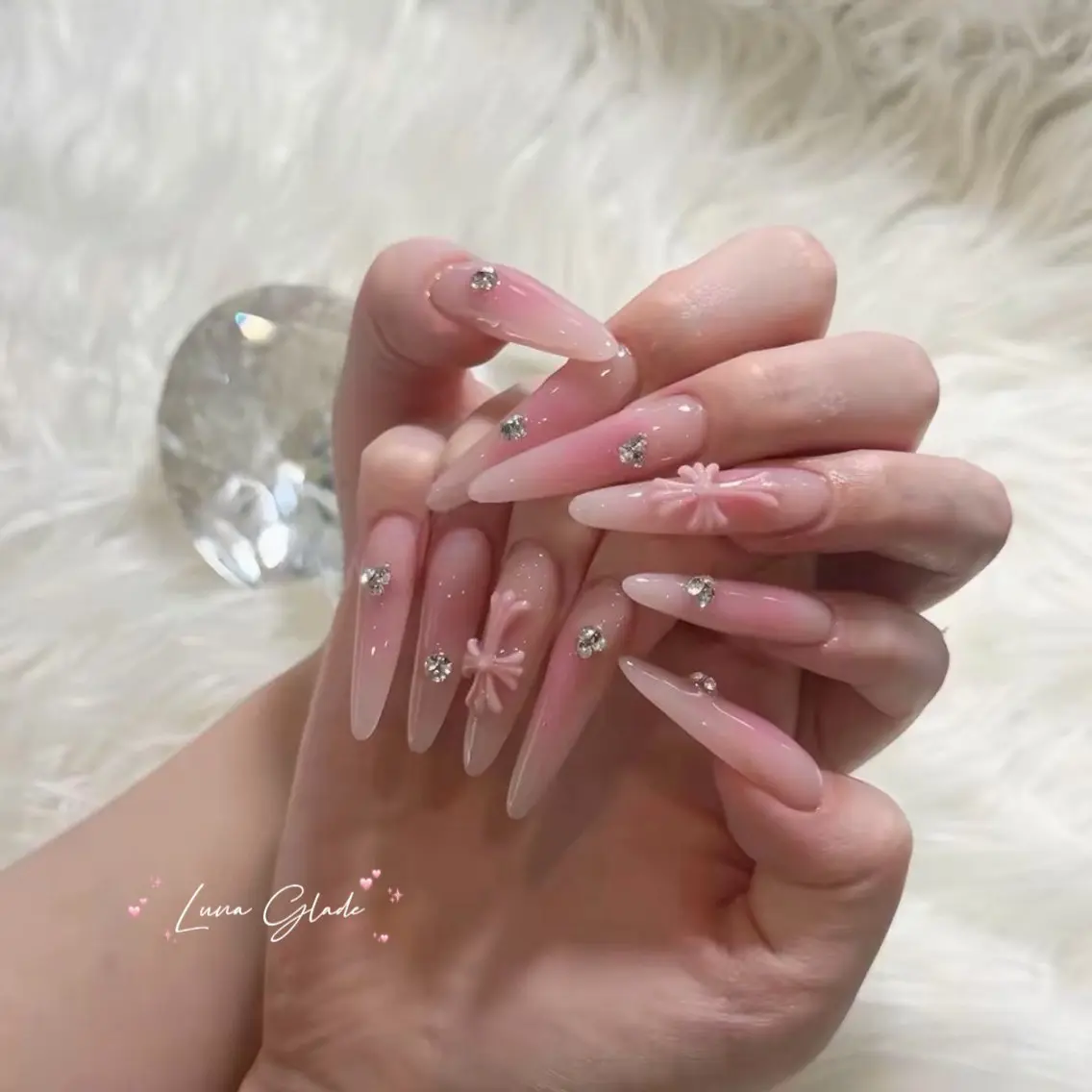ネイル ハンドネイル Luna Gladeのネイルデザイン