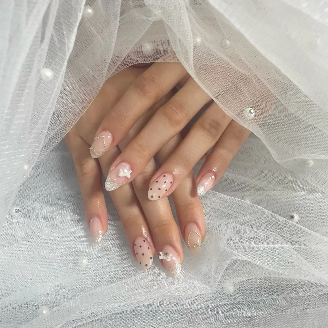 ネイル ガーリー ワンホンネイル ハンドネイル Chul Nail 愛莉のネイルデザイン