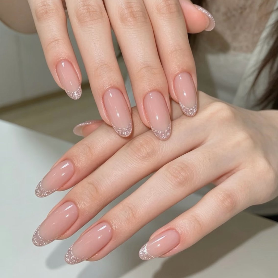 ラメフレンチネイル|ベースカラー含むの写真