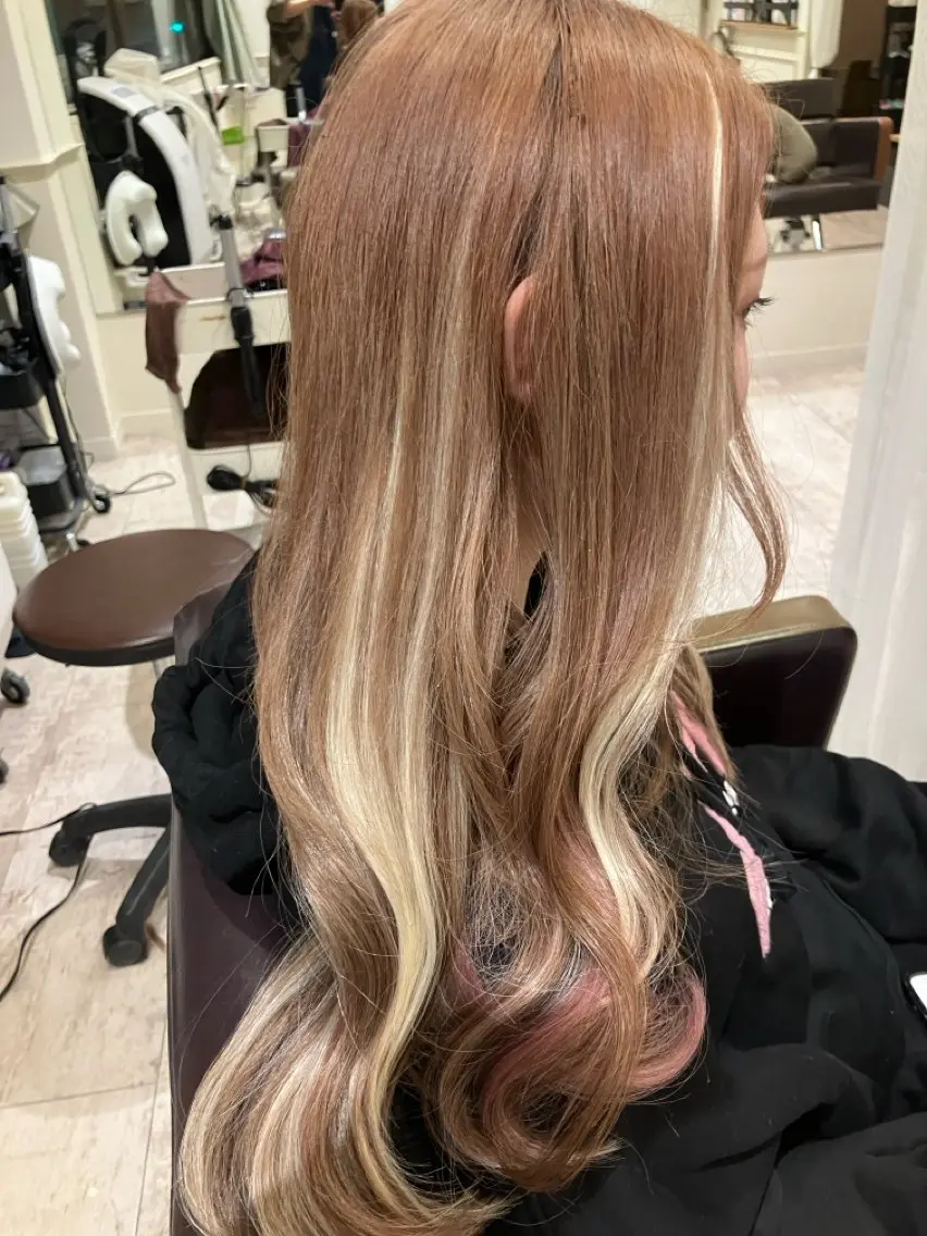 ミディアム エクステ エクステブリーチ矯正 griFFicaのヘアスタイル