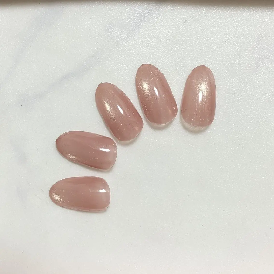 ネイル マグネットネイル マグネットワンカラー ワンカラーネイル ハンドネイル KaNa Nailのネイルデザイン